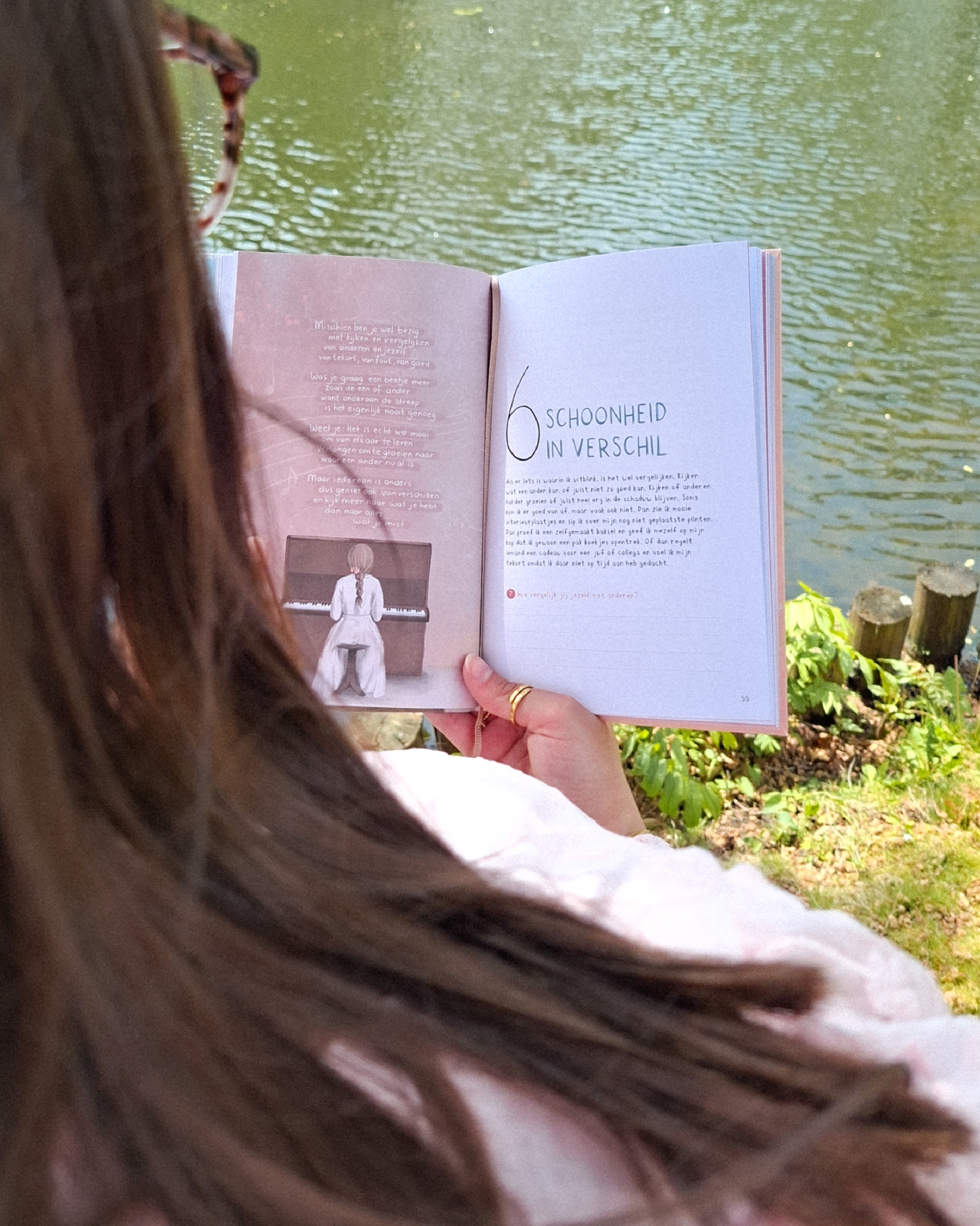 Elke dag genoeg – overdenkboek van Alette Koornneef 💌🕊 & stakalender Dankt God in Alles van Art By Claudia Atelier 🎨🩷